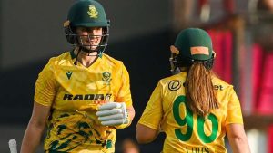 South Africa Women Cruise to 8-Wicket Win Over India in 2nd T20I to Take 2-0 Lead