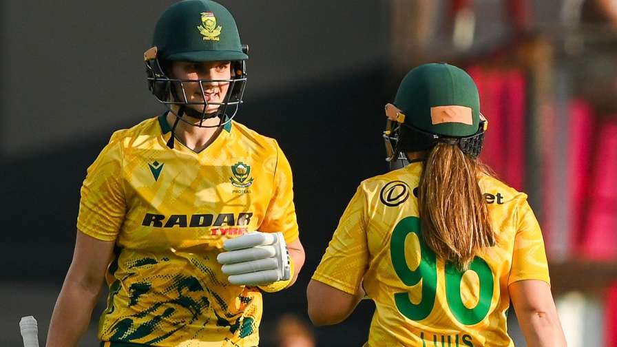 South Africa Women Cruise to 8-Wicket Win Over India in 2nd T20I to Take 2-0 Lead