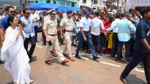 Bengal Power Shift Police Reduce Security at Mamata, Abhishek Homes
