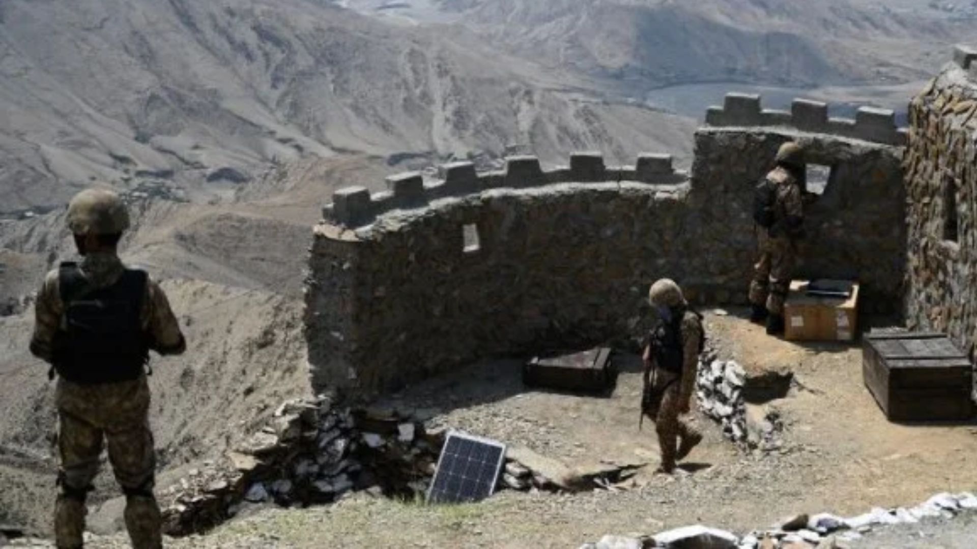 Pakistan Launches Cross-Border Operation as Tensions With Afghanistan Escalate Pakistan Launches Cross-Border Operation as Tensions With Afghanistan Escalate