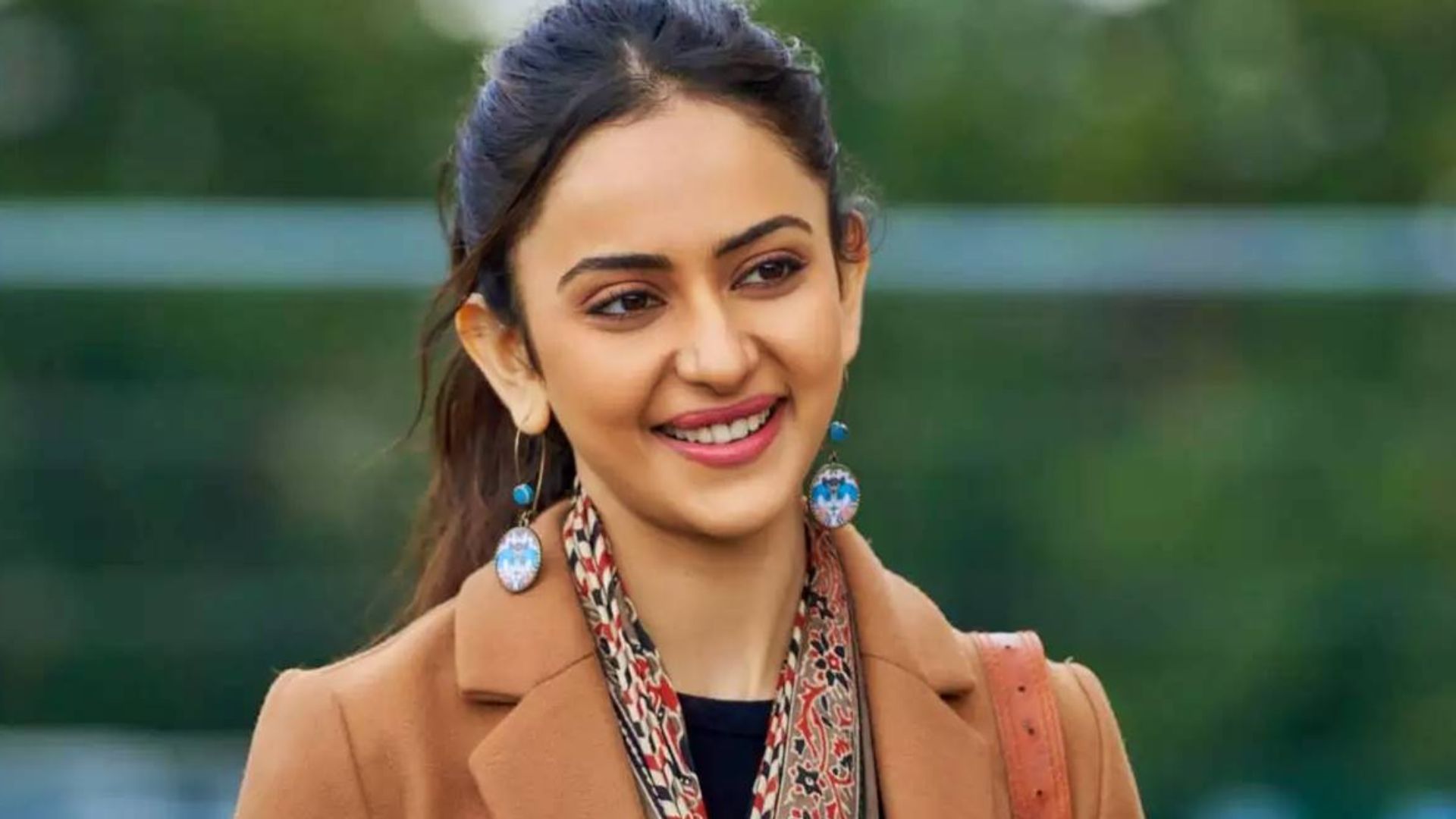 Rakul Preet Singh Recalls Serious Back Injury Caused by Workout Mistake Rakul Preet Singh Recalls Serious Back Injury Caused by Workout Mistake