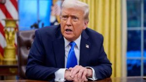 Trump Defends Iran Peace Deal, Calls Iranians 'Very Smart People'