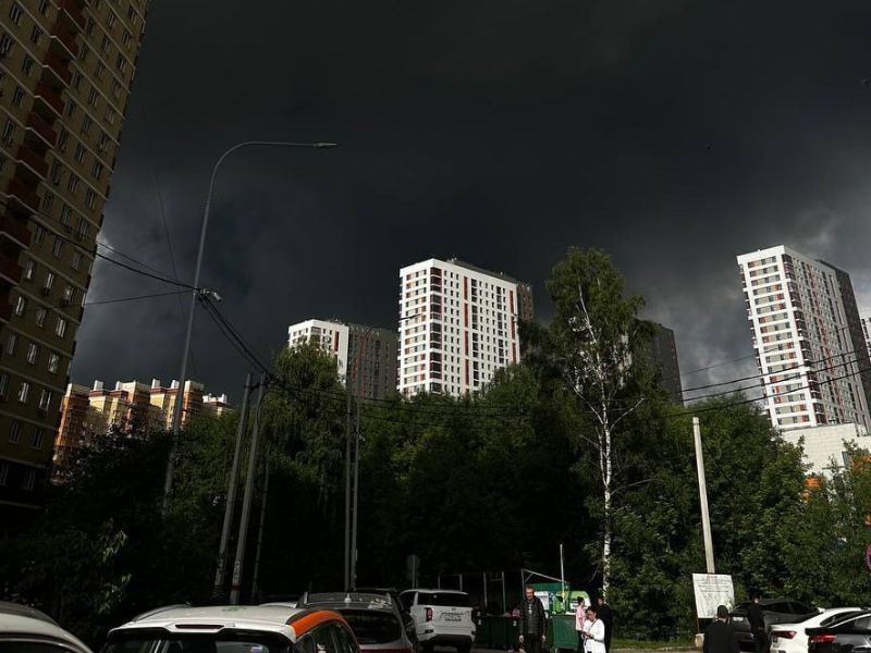 Ukraine Strikes Moscow Oil Refinery Again as Zelensky Calls Attack a ‘Justified Response’