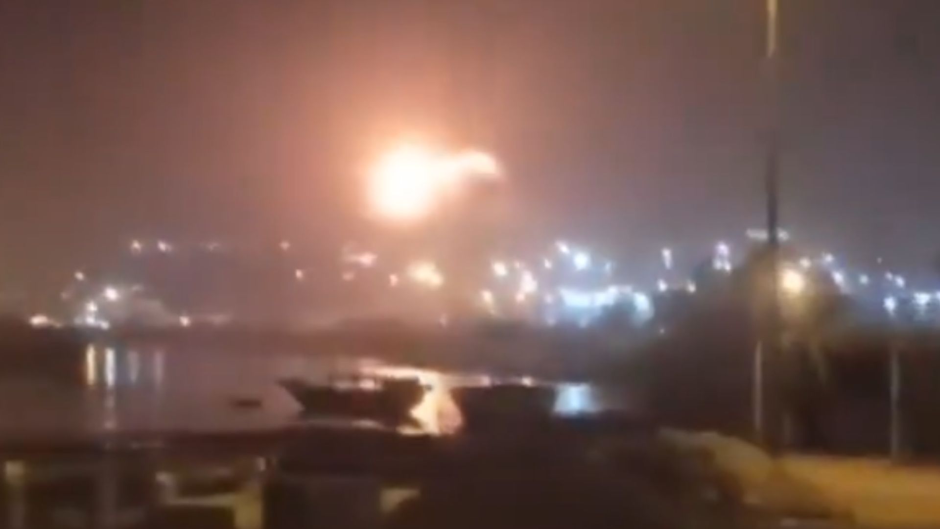 US Launches Airstrikes Near Chabahar as Iran Tensions Escalate