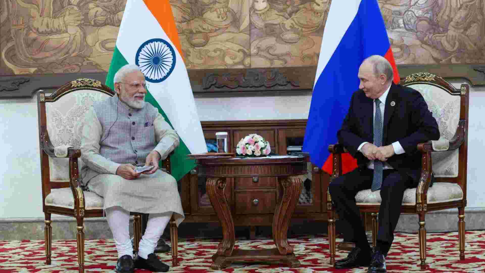 PM Modi Meets Putin at SCO Summit, Calls for End to ‘Endless War’