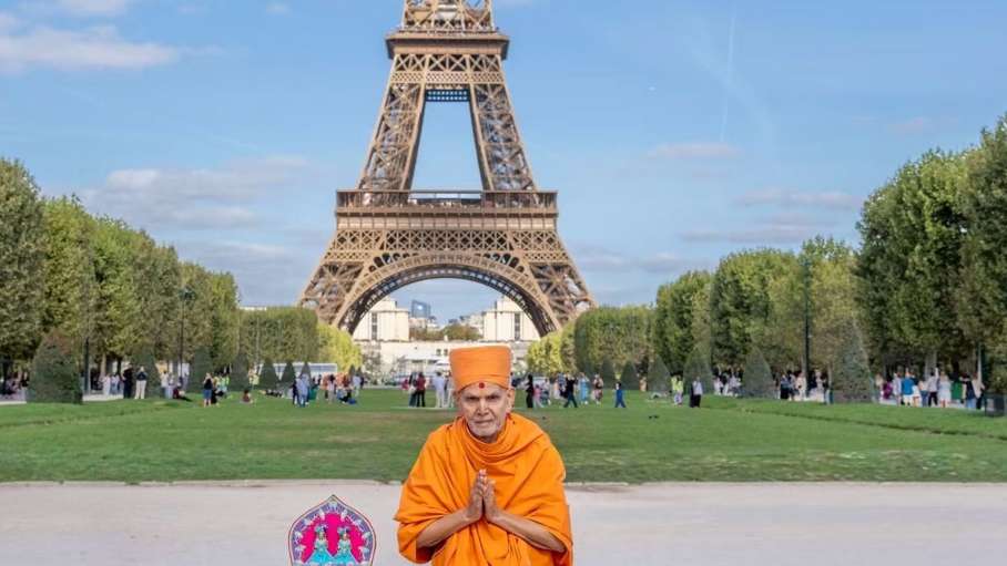 Eiffel Tower Staff Strike Over Alleged Sidelining of Female Workers During BAPS Visit Eiffel Tower Staff Strike Over Alleged Sidelining of Female Workers During BAPS Visit