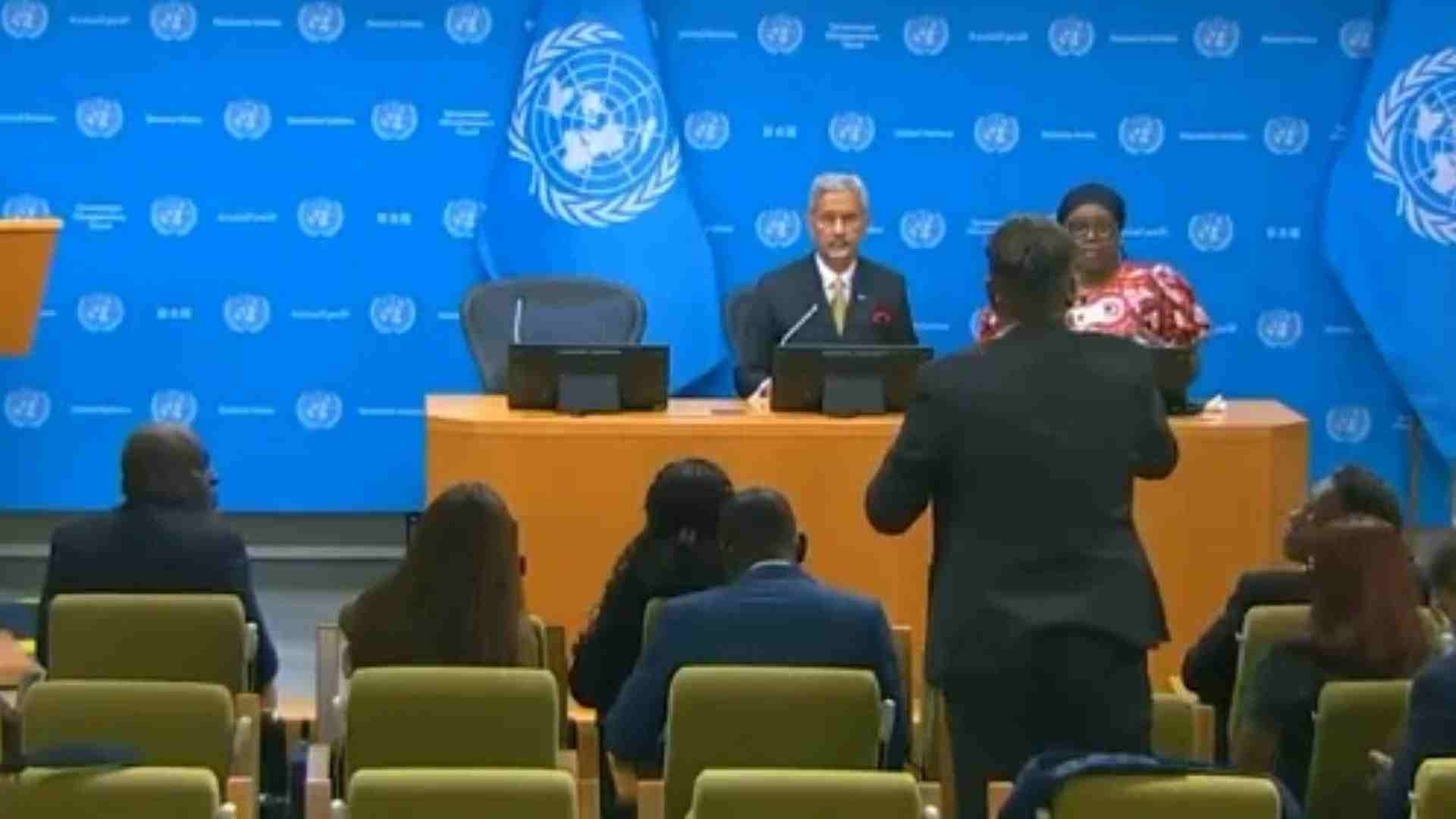 Jaishankar Hits Back at Pakistani Reporter Over Terrorism Question at UNGA Jaishankar Hits Back at Pakistani Reporter Over Terrorism Question at UNGA