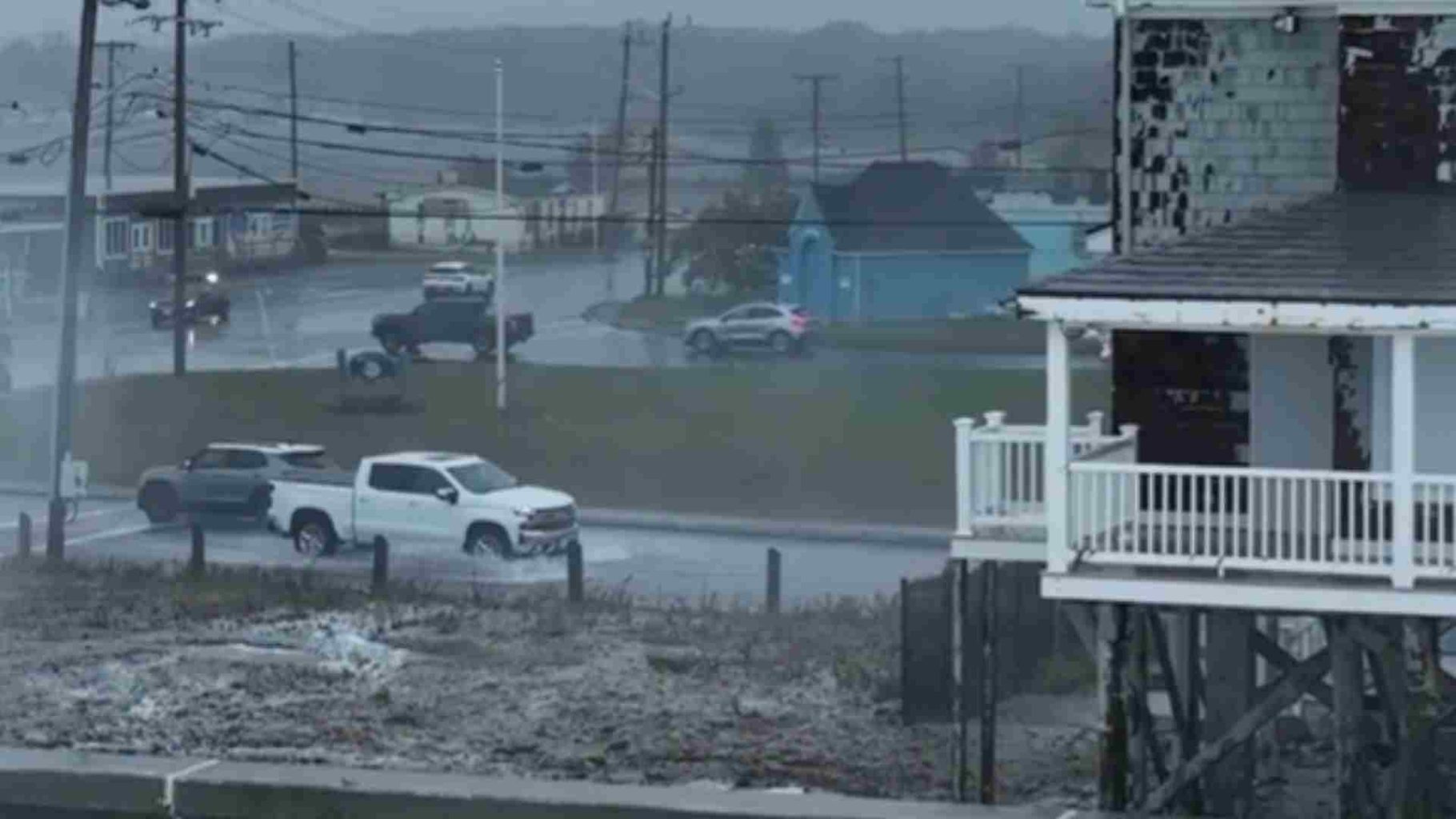 Powerful Nor’easter Batters US Northeast, Leaves Thousands Without Power