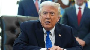 Trump Attacks Macron Over Immigration, Claims Paris Could Soon Become a “Muslim City”